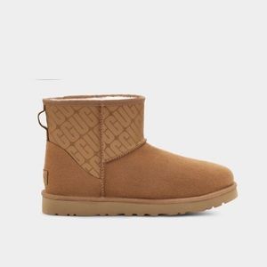 NEW Classic Mini II Ugg Logo